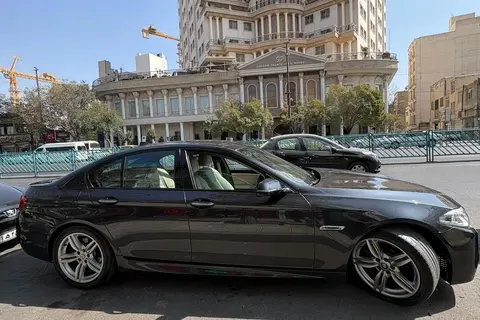 ب ام و، سری 5 سدان