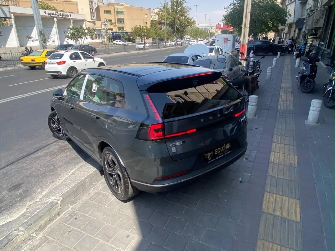 ولوو  XC70