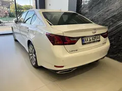 لکسوس، GS