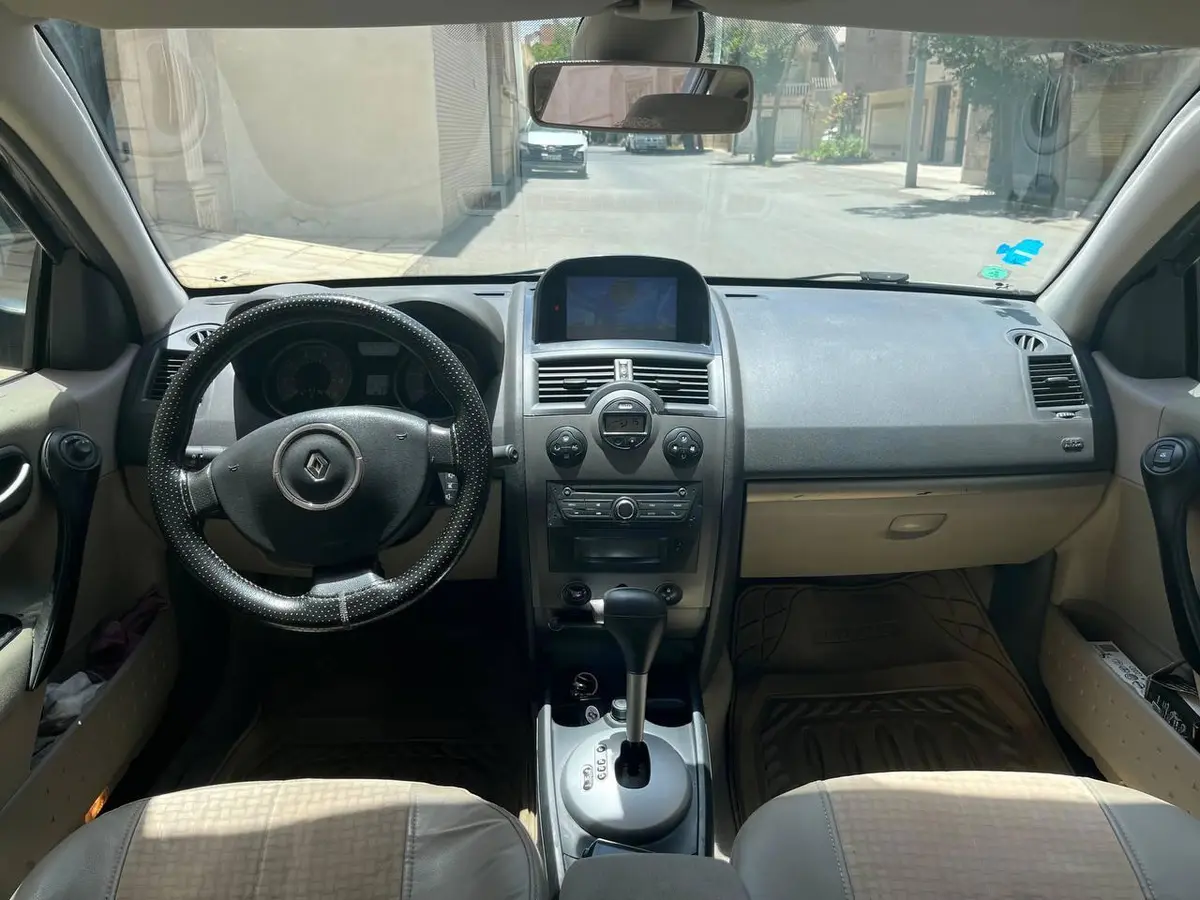 رنو،  مگان (مونتاژ)