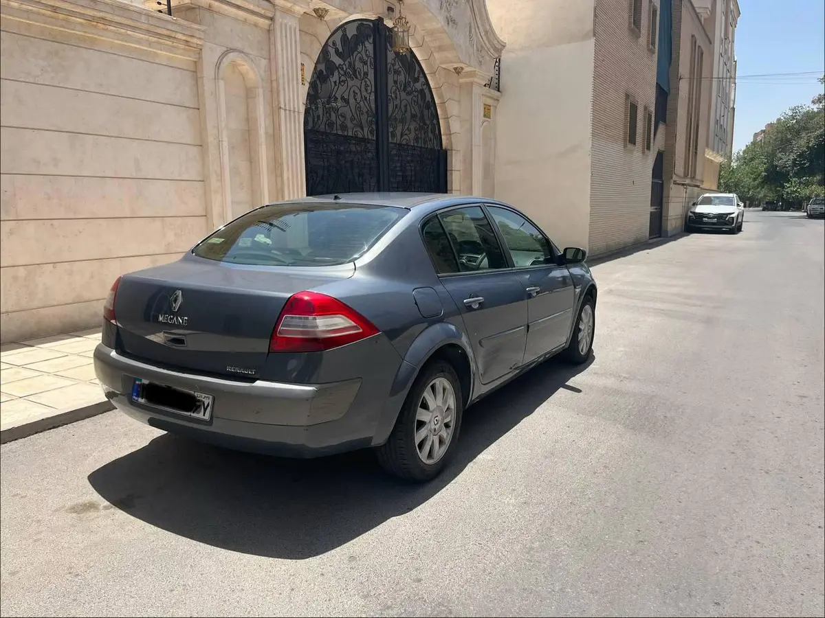 رنو،  مگان (مونتاژ)