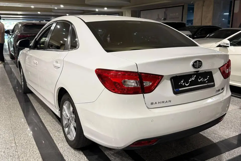 بسترن،  B30