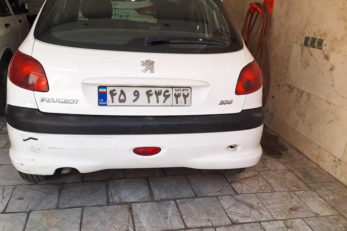 پژو،  206