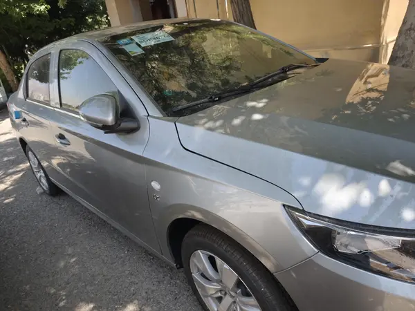 تارا، اتوماتیک V4