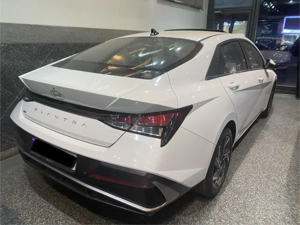 هیوندای، النترا