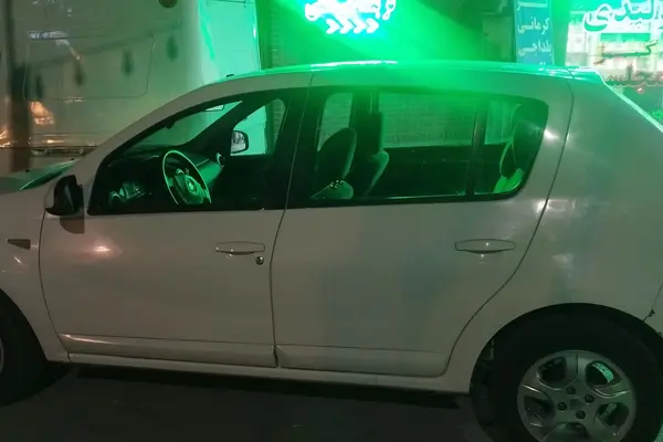 رنو  ساندرو