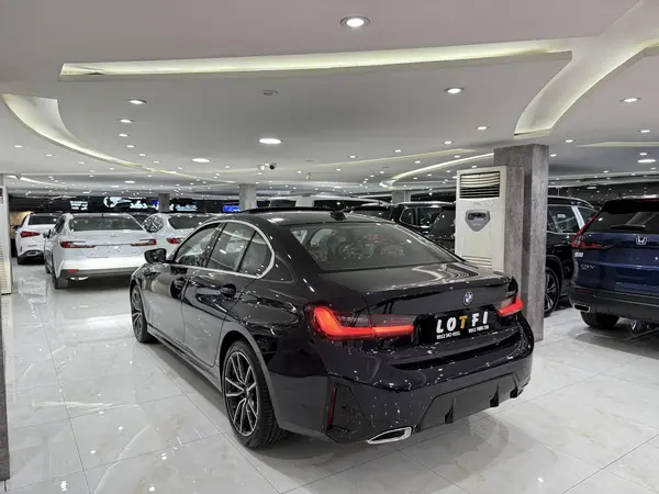 ب ام و، سری 3 سدان