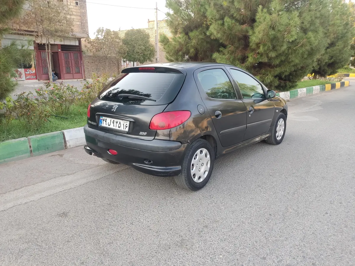 پژو،  206