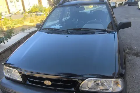 پراید، صندوق دار
