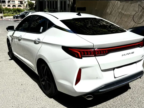 کی ام سی  J7