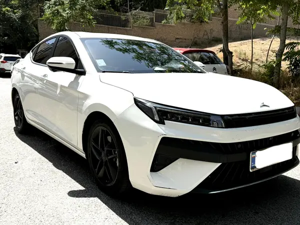 کی ام سی  J7