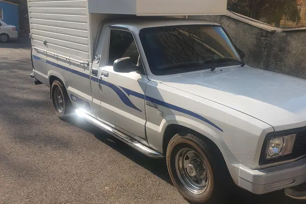 کارا، تک کابین