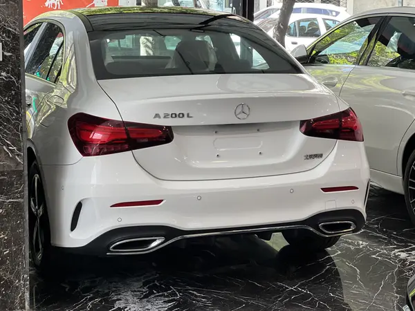 بنز، کلاس A سدان