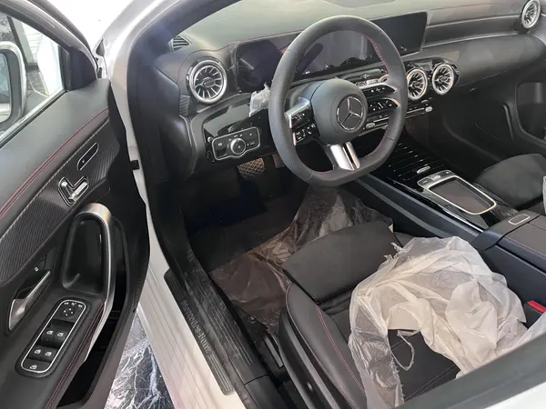 بنز، کلاس A سدان