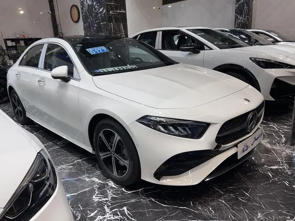 بنز، کلاس A سدان