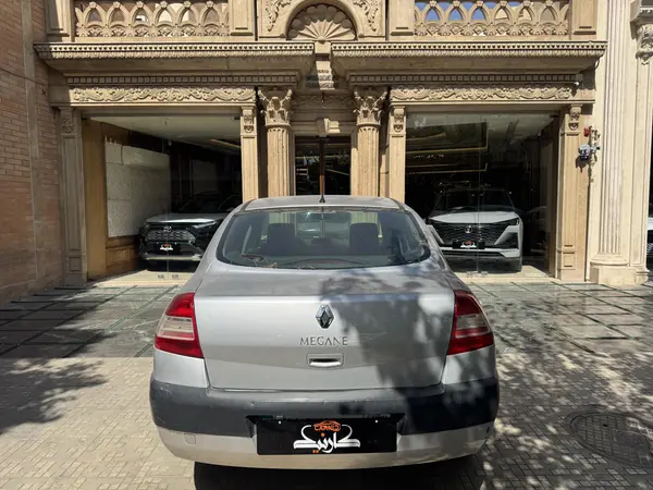 رنو، مگان (مونتاژ)