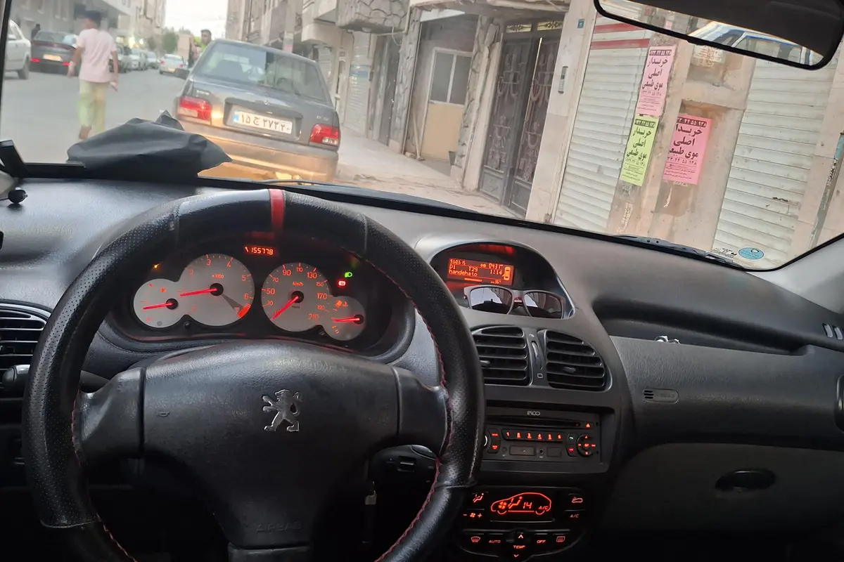 پژو  206