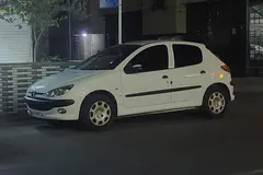 پژو، 206