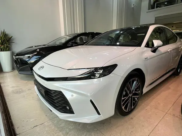 تویوتا، کمری هیبرید