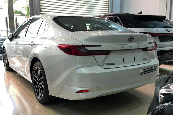 تویوتا، کمری هیبرید