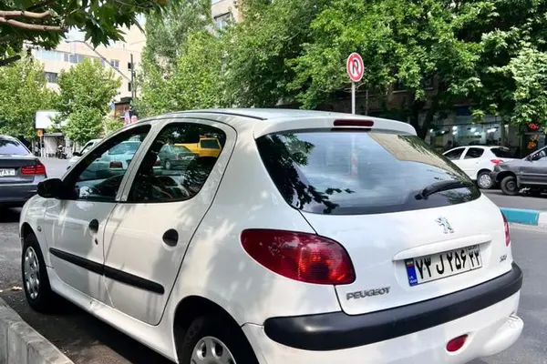 پژو  206