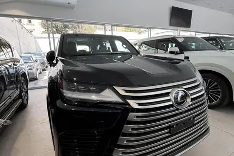 لکسوس، LX