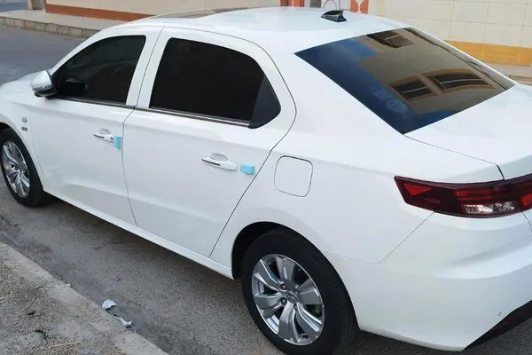 تارا، اتوماتیک V4