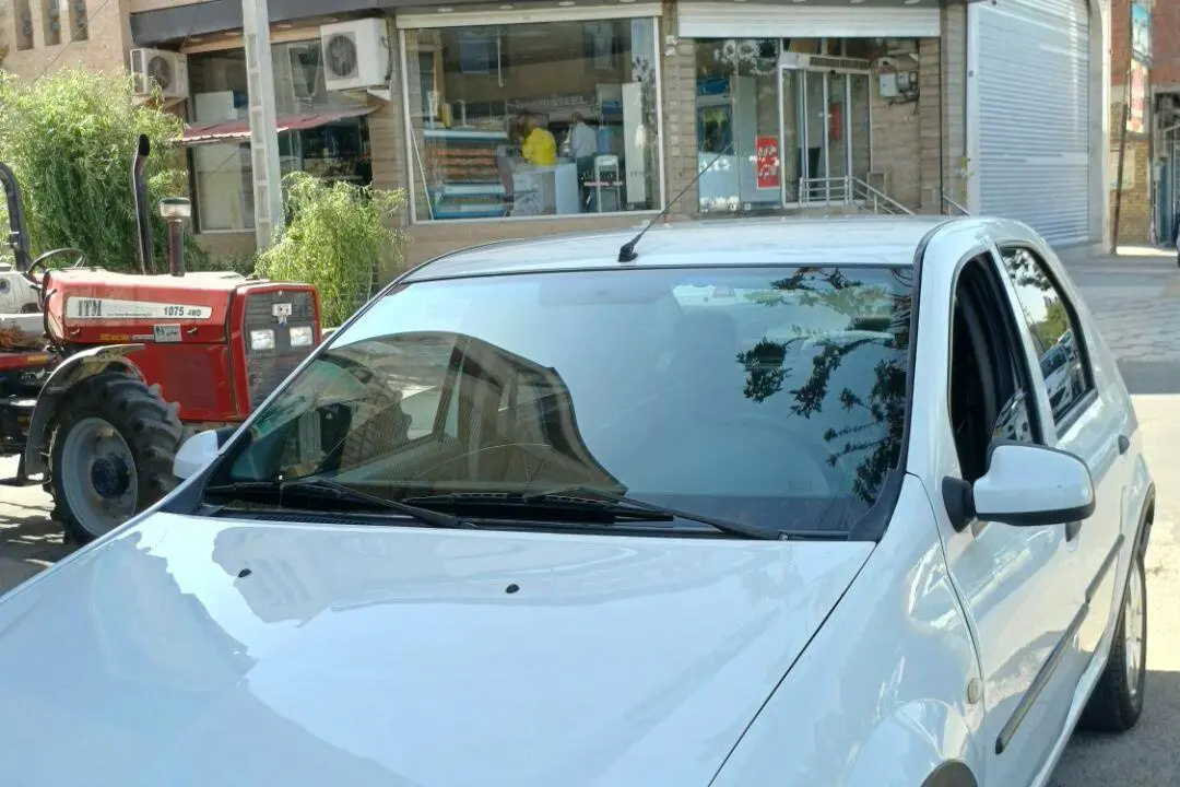 رنو،  تندر 90