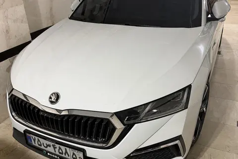 اشکودا، اوکتاویا پرو