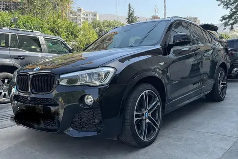 ب ام و، X4