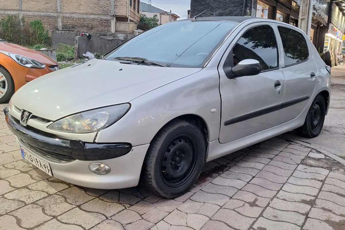 پژو،  206
