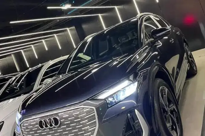 آئودی،  Q4 e-tron