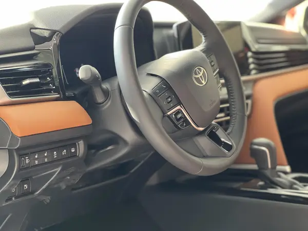 تویوتا، کمری هیبرید