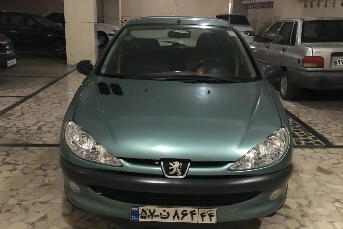 پژو،  206