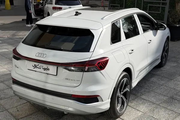 آئودی، Q4 e-tron