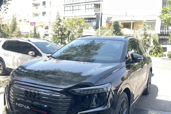 آئودی  Q5 e-tron