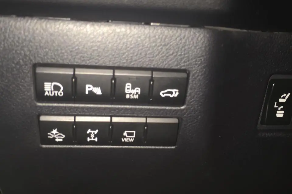 لکسوس  NX