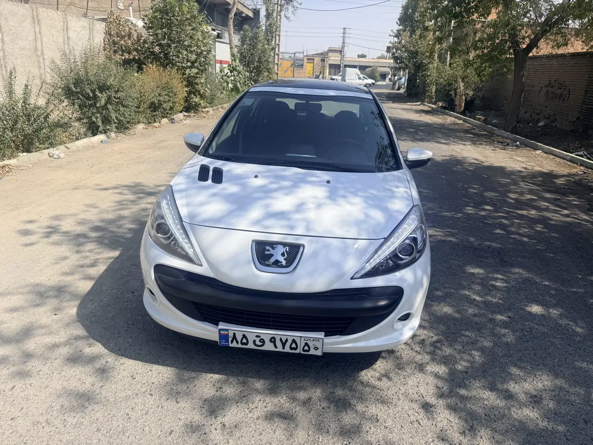 پژو،  207