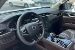 نیسان، ترا