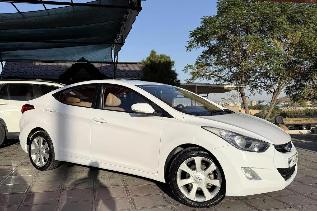 هیوندای،  النترا