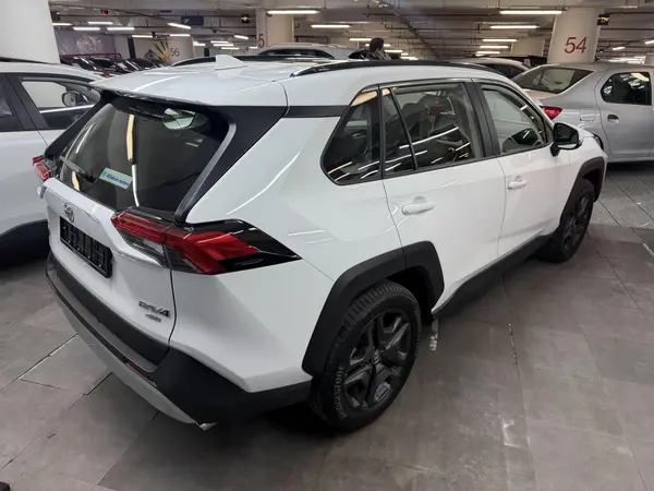 تویوتا، راوفور