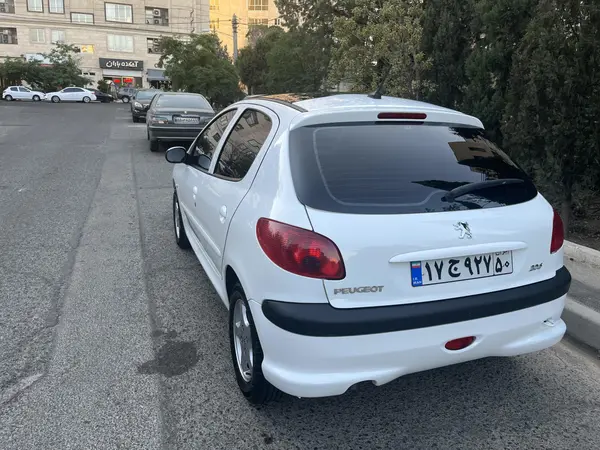پژو  206