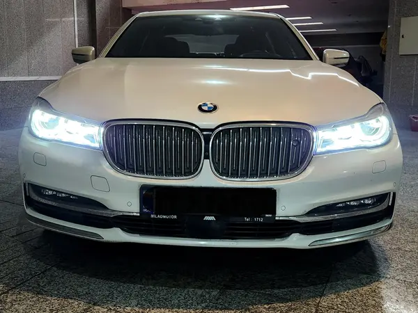 ب ام و، سری 7