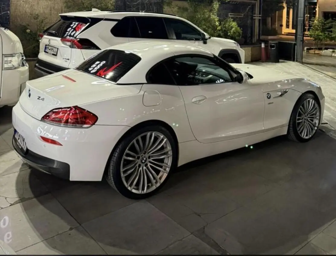 ب ام و  Z4