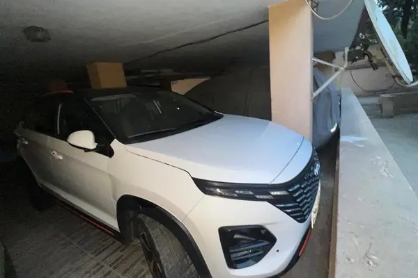ام وی ام  X33 کراس