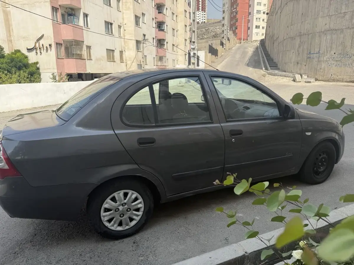تیبا،  صندوق دار