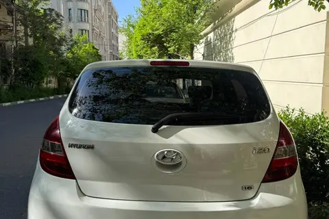 هیوندای، i20