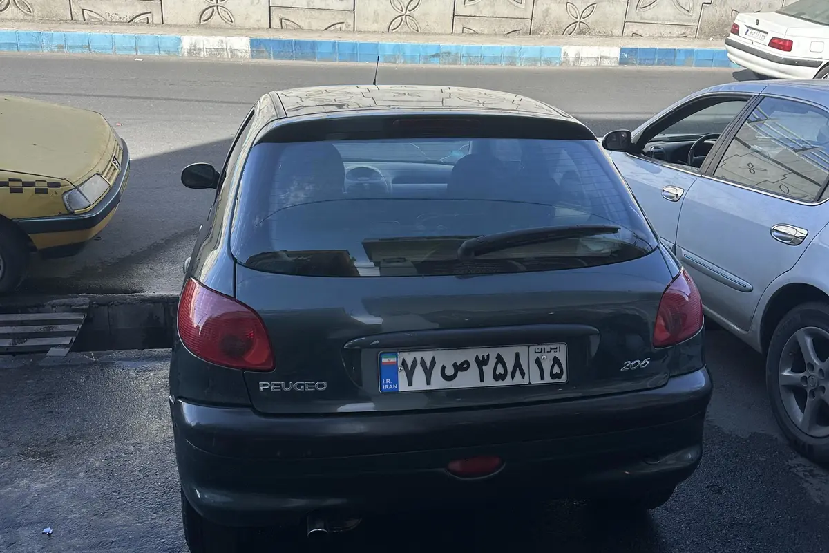 پژو،  206