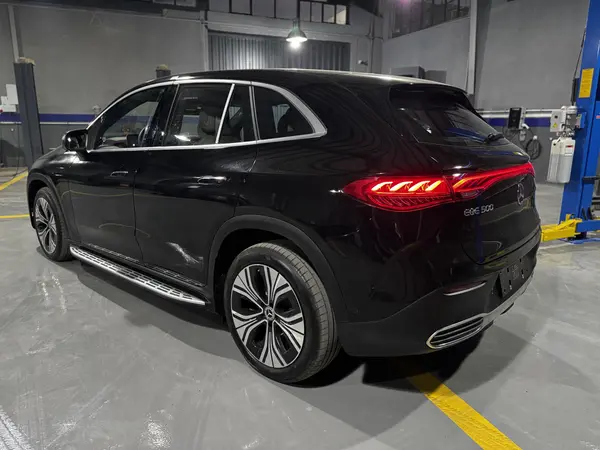 بنز  EQE SUV
