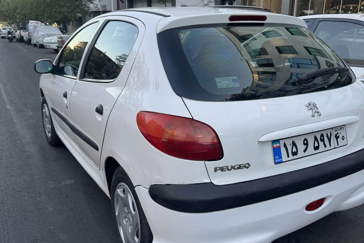 پژو،  206